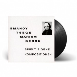 Spielt Eigene Kompositionen...